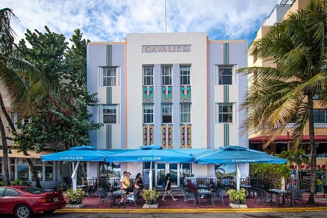 Miami Beach Art Deco Tour with Cocktails - How weather, crowds, and parking affect the experience