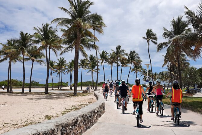 Miami Beach Bike and Food Tour - Bikes, Bites & Views (Adults) - Pizza at IT Italian Trattoria