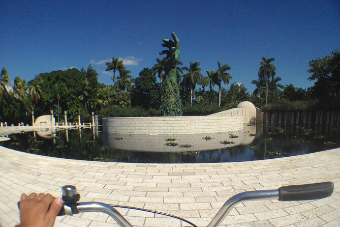 Miami Beach Bike Tour - Flamingo Park and the final Art Deco pass