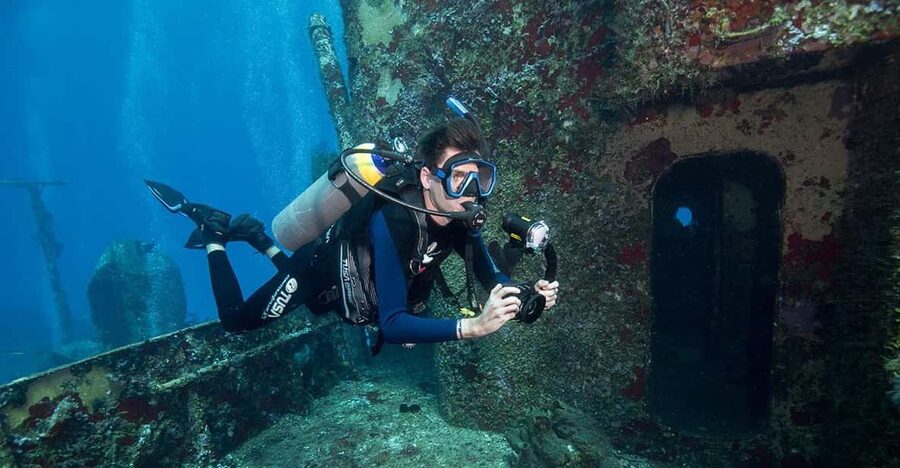 Miami Beach: Guided 2-Tank Reef and Wreck Dive Trip - First stop: a Miami shipwreck