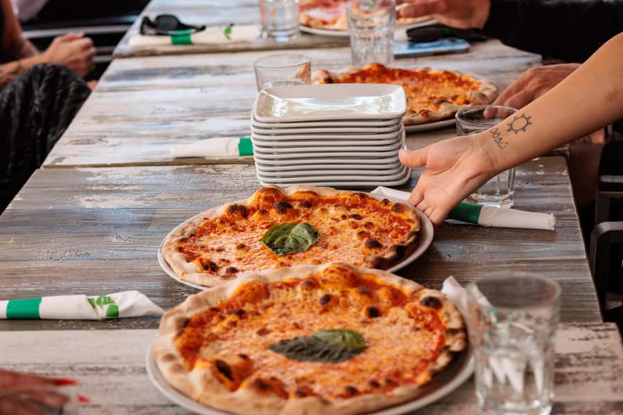 Miami Beach: Guided Bike Tour with Food Tasting (Adults) - How the timing feels in practice
