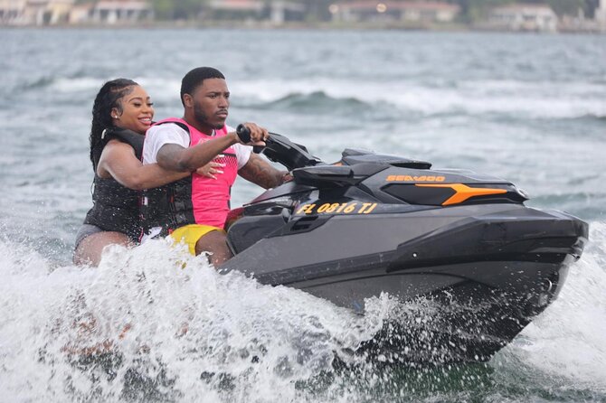 Miami Beach Jetcar - Photos and videos are an extra cost