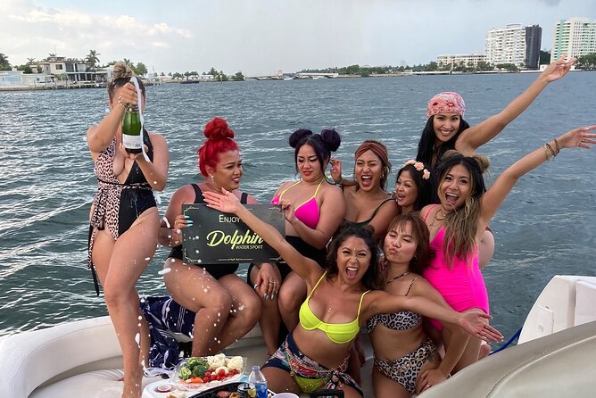 Miami Beach Luxury Yacht Adventure: Explore Stunning Coastline - What the two-hour route may include