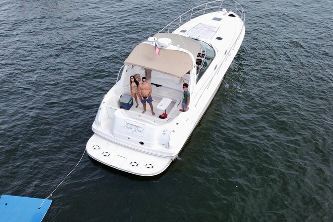 Miami Beach Luxury Yacht Adventure: Explore Stunning Coastline - Captains can shape the experience