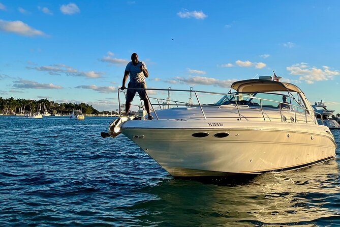 Miami Beach Luxury Yacht Adventure: Explore Stunning Coastline - Cancellation and weather rules