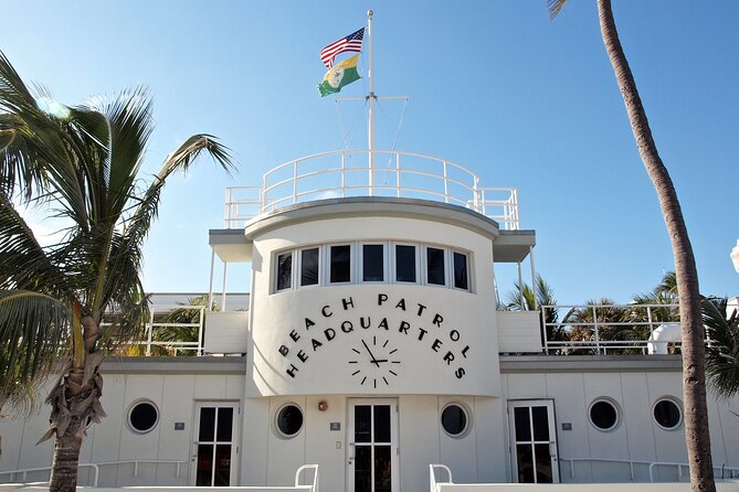 Miami Beach Smartphone Audio Walking Tour - Reading the Art Deco details along Collins Avenue