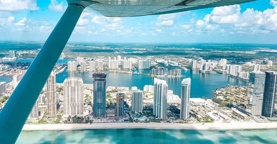 Miami Beach: South Beach Private Airplane Tour with Drinks - Key points before you book