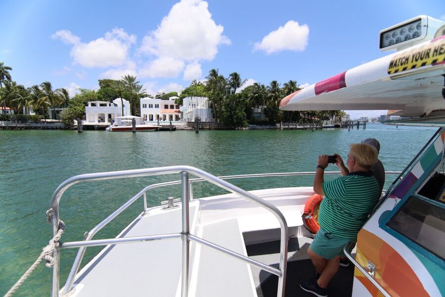 Miami: Biscayne Bay Celebrity Homes Sightseeing Cruise - Should you book the Biscayne Bay cruise?