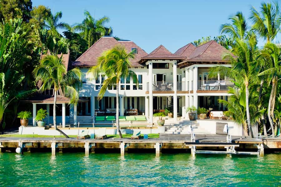Miami: Biscayne Bay Millionaire's Row Boat Tour - What the two-level boat feels like