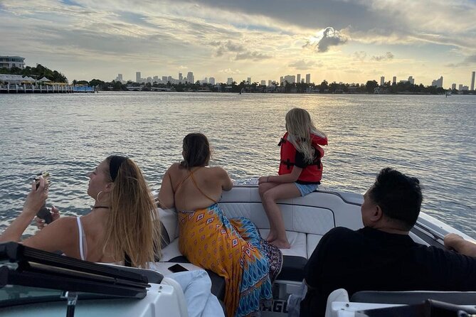 Miami Biscayne Bay Private Boat Experience with Captain - Meeting at 2400 Collins Avenue