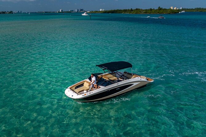Miami Biscayne Bay Private Boat Experience with Captain - From mansions and yachts to Miami’s skyline