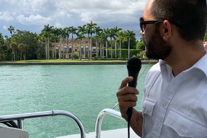 Miami Biscayne Bay rich and famous Sightseeing Boat Tour - Star Island and Millionaire’s Row