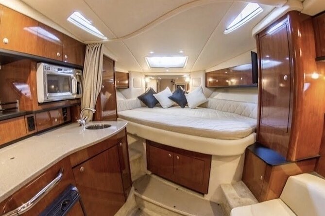 Miami Boat Rental: Fun & Affordable! Day or Night Celebration - A typical route around Miami’s islands