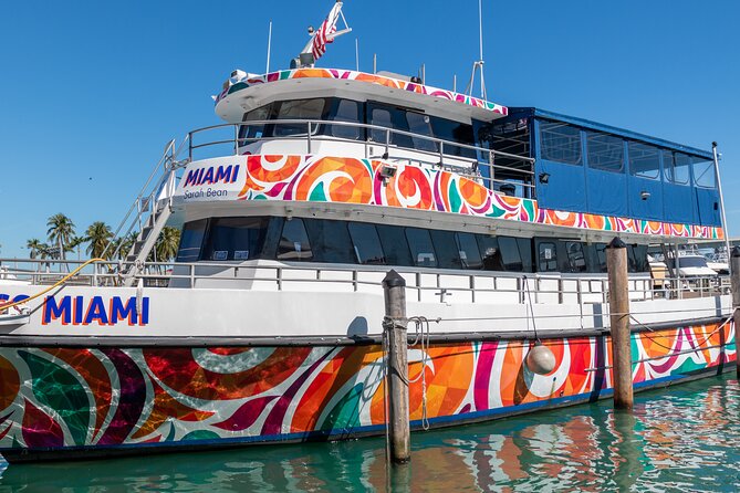 Miami Boat Tour of Celebrity Homes - Movie locations and music on the water
