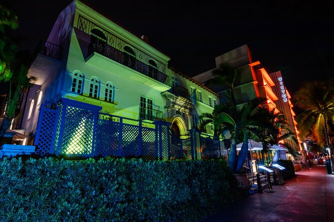 Miami Boos and Booze Haunted Pub Crawl - Española Way brings the stories into a working bar