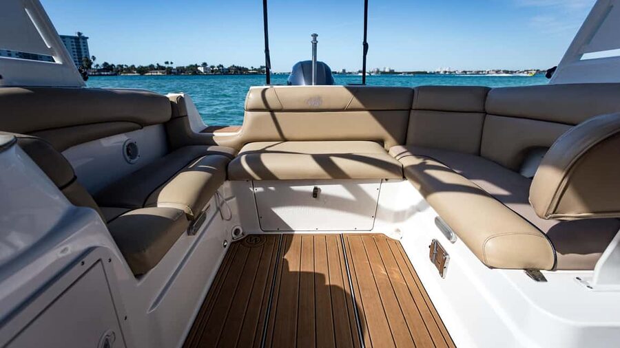 Miami: Celebrity Houses and Star Island Boat Tour - Miami’s celebrity islands are best seen from a boat