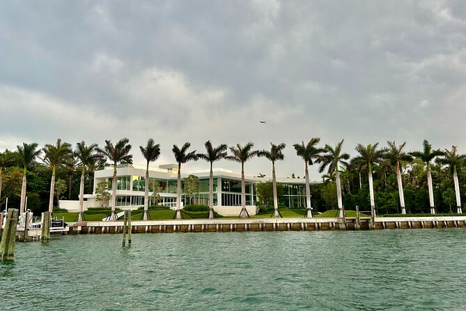 Miami City Tour and Boat Tour - Land & Sea Combo - Casa Casuarina and Wynwood Walls