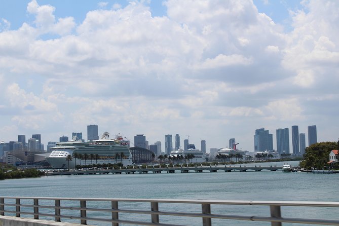 Miami City Tour - per guide, small group, includes pickup - Guides who shape the day