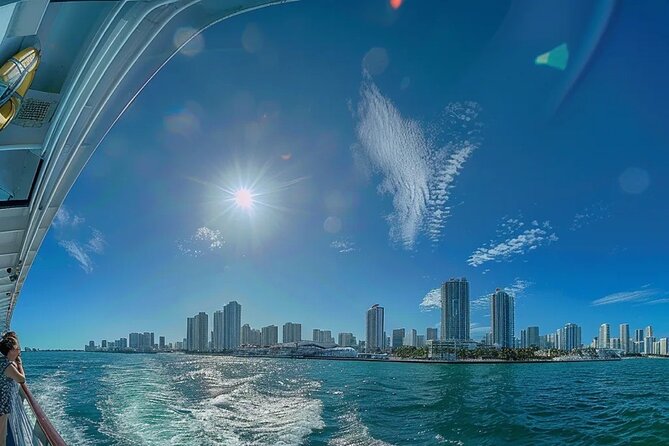 Miami Cityscape Boat Tour – Waterfront Views on Biscayne Bay - Starting at Bayside Marketplace and Pier 5