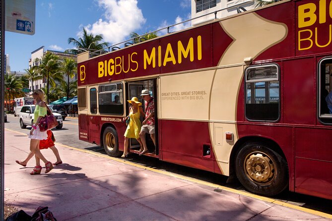 Miami Combo: Open-top Bus Tour and Sightseeing Bay Cruise - The 90-minute Biscayne Bay yacht cruise