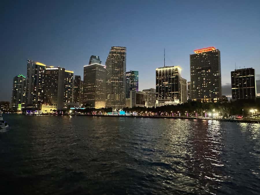 Miami Evening Boat Past Millionaire Homes on Water Taxi - Star Island, Palm Island, and Hibiscus Island
