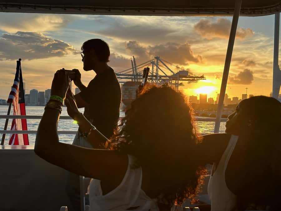 Miami Evening Boat Past Millionaire Homes on Water Taxi - Practical tips for a smoother ride