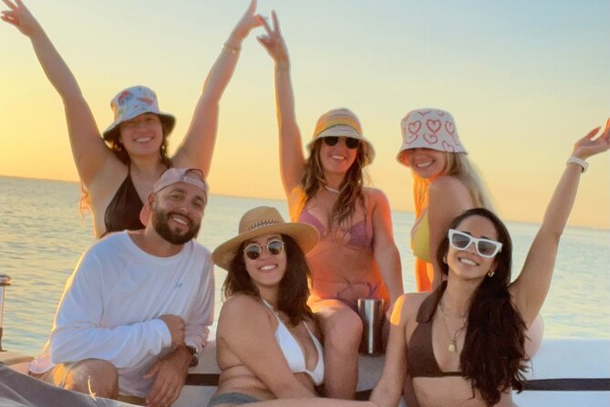 Miami Express Private Boat a 1- Hour Luxury Experience - What you see around the marinas