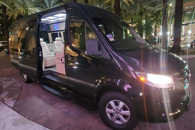 Miami & Ft. Lauderdale Airport Transfer & Transportation Service - Turning an airport transfer into a Miami stop