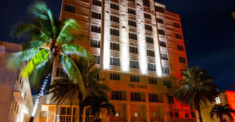 Miami: Ghosts, Boos and Booze Haunted Pub Crawl - Miami’s ghosts have a bar tab