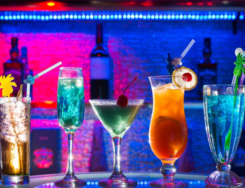 Miami: Ghosts, Boos and Booze Haunted Pub Crawl - The guide makes or breaks the evening