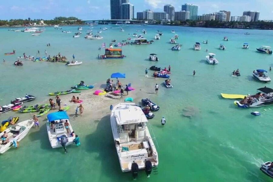 Miami: Guided Boat Tour with Champagne - Who will enjoy this most