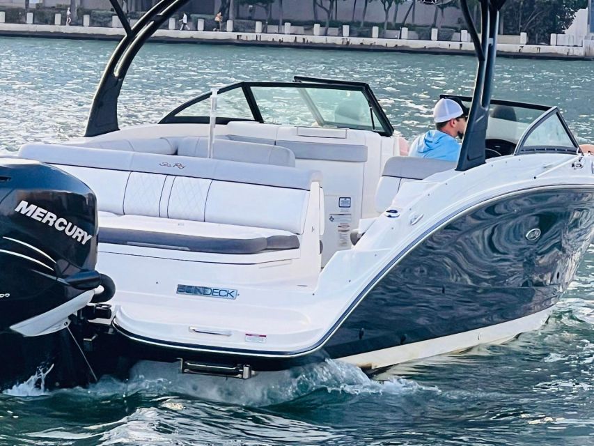 Miami: Guided Boat Tour with Champagne - What this private Miami cruise feels like