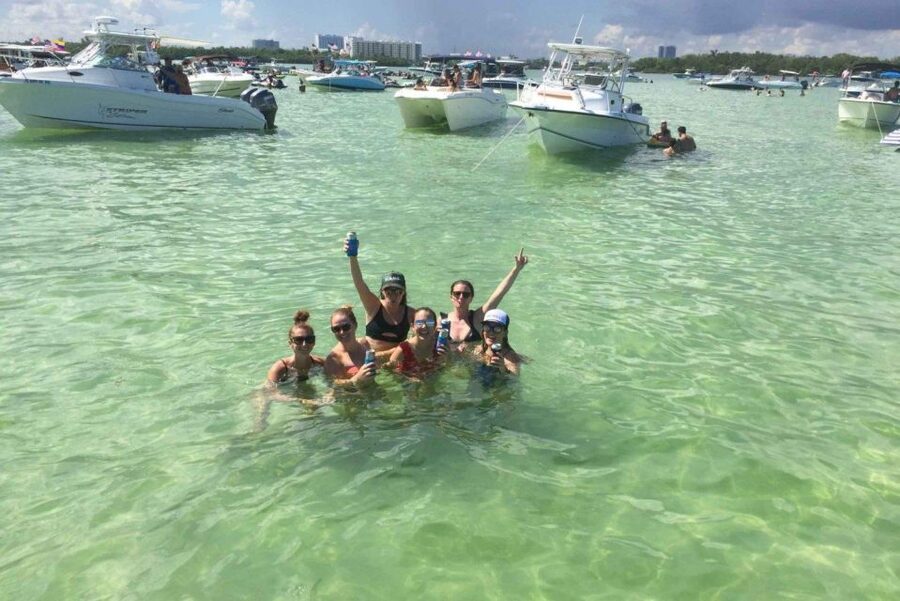 Miami: Guided Boat Tour with Champagne - Fisher Island and Flagler Memorial Island