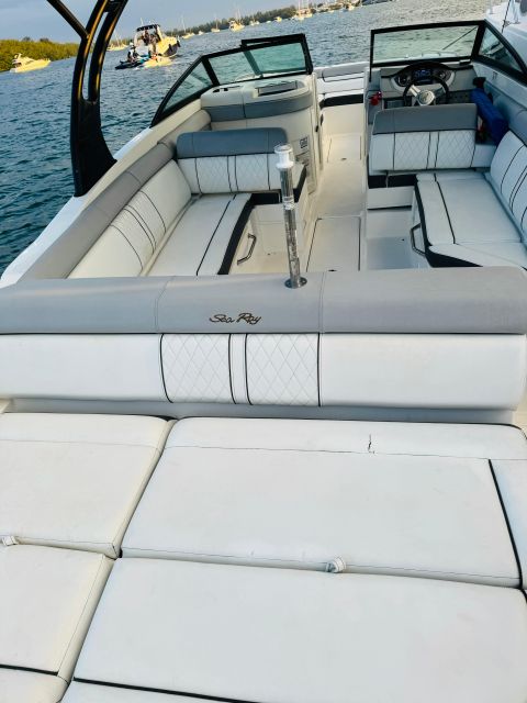 Miami: Guided Boat Tour with Champagne - Choosing between two, three, and four hours