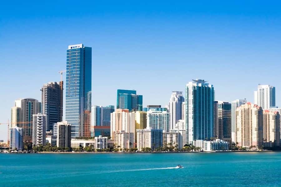 Miami: Guided City Tour and Boat Ride - Coconut Grove and Coral Gables