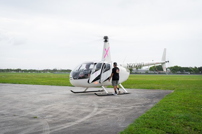 Miami Helicopter Tour Hard Rock and Beach - What the Robinson 44 flight feels like