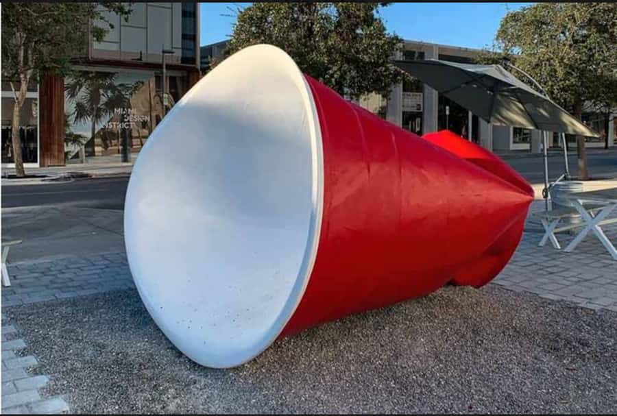 Miami: HIDDEN WORLD OF MIAMI DESIGN DISTRICT - The cafe stop adds a slower ending