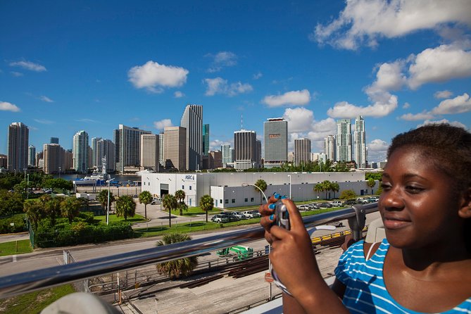 Miami: Hop-on Hop-off Tour + Cruise & Free 1-Hour Bike Rental - Stop 3: Soundscape Park and the quieter side of South Beach
