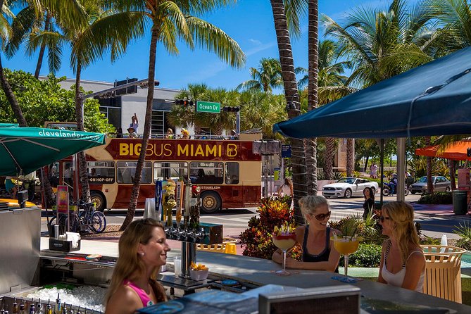 Miami: Hop-on Hop-off Tour + Cruise & Free 1-Hour Bike Rental - Stop 6: Design District and Midtown