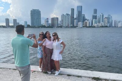 Miami in 3.5 Hours: Sightseeing, Traditions & Photography Tour