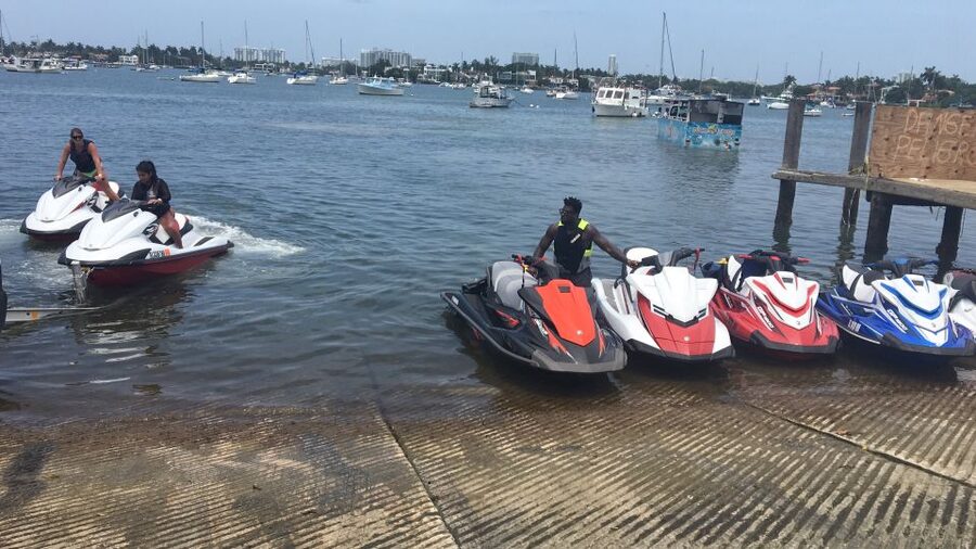 Miami: Jet Ski Rental with Instructor and Tutorial - Riding across Biscayne Bay with Miami in view