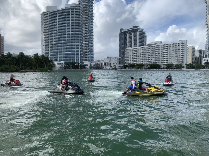 Miami: Jet Ski Rental with Instructor and Tutorial - The free tutorial helps first-time riders get moving