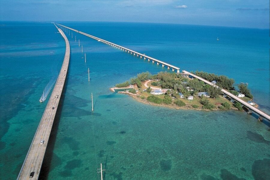 Miami: Key West Boat Tour w/ Optional Snorkeling & Open Bar - Leaving South Beach at 6:30 AM
