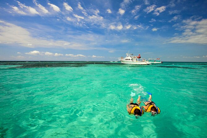 MIAMI: Key West Day Trip with Snorkel or Glassbottom Boat - The long road from Miami to Key West