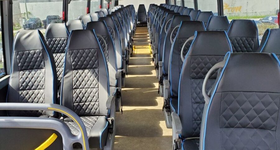Miami & Key West: One-Way Transfer by Motor Coach Bus - Reaching Key West and choosing your own day