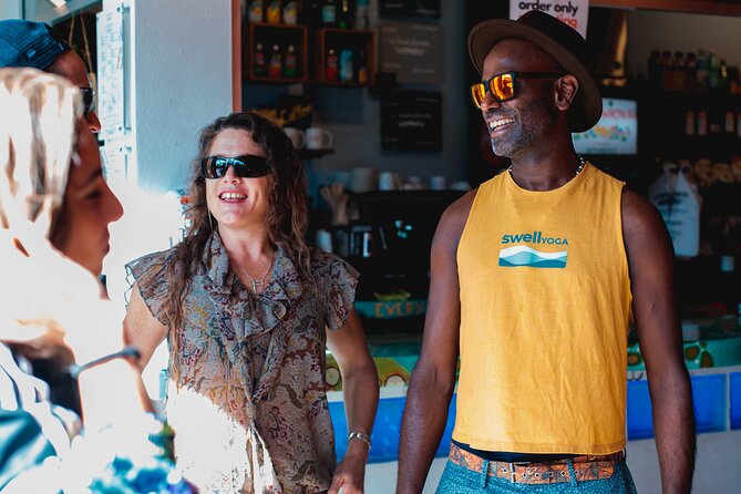 Miami: Little Havana Food and Culture Walking Tour - Los Pinareños and a fresh glass of guarapo