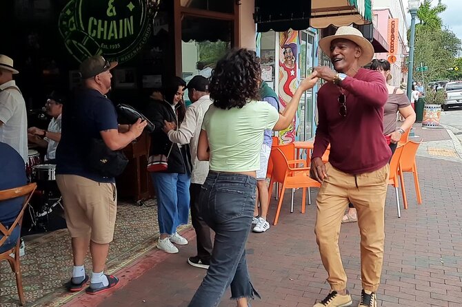 Miami: Little Havana Food and Culture Walking Tour - Cubaocho, Cuban art, and the stories behind the memorials