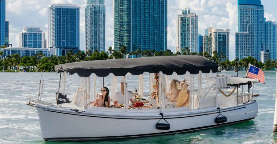 Miami: Luxury E-Boat Cruise with Wine and Charcuterie Board - A quiet start at Chamonix Marina