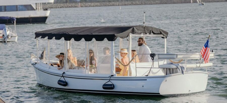 Miami: Luxury E-Boat Cruise with Wine and Charcuterie Board - Private trips and small groups