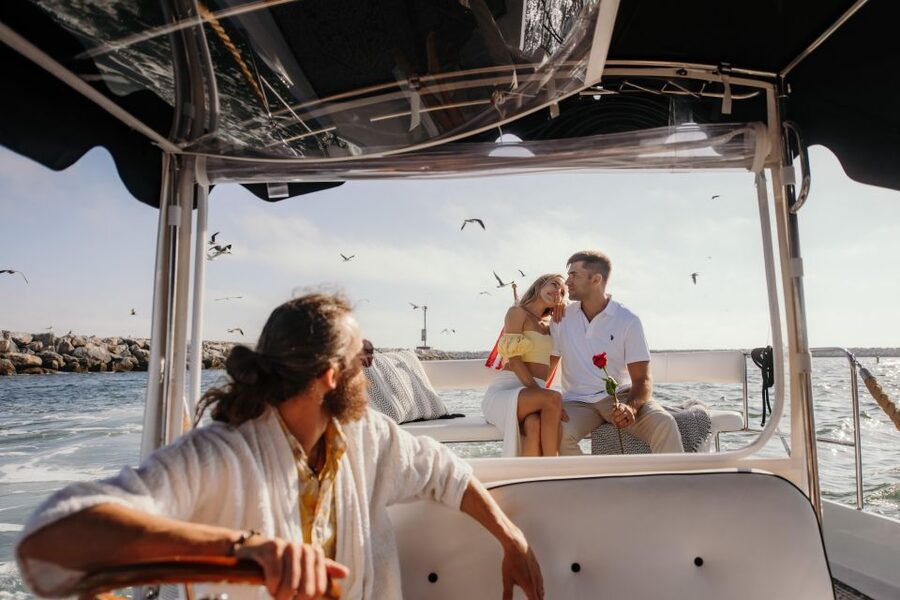 Miami: Luxury E-Boat Cruise with Wine and Charcuterie Board - Who will enjoy this Miami cruise?